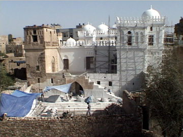 Image of the ‘Amariya Madrasa’ in Rada, while undergoing conservation.
