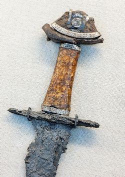 saxon anglo sword swords pommel figure grip mounts reused blade later found silver intarch issue38 journal ac
