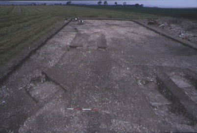  Cottam 1995 - during excavation showing trackway and entrance way