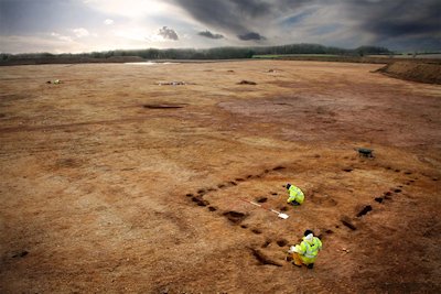 Developer-led excavation in advance of gravel extraction at Horcott, Gloucestershire (Image used with kind permission of Oxford Archaeology).