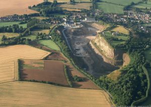 Breedon Hill from the air looking southward. (Taken from http://www.geograph.org.uk/p/4597198 ©Anthony Parkes (2015) and licensed for reuse under CC BY-SA 2.0)