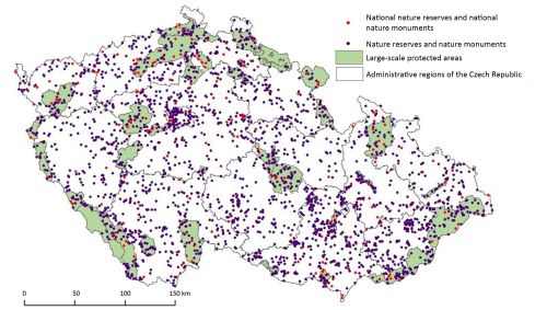 A map showing Small- and large-scale (natural and landscape) protected areas in the Czech Republic (Source: AOPK ČR)