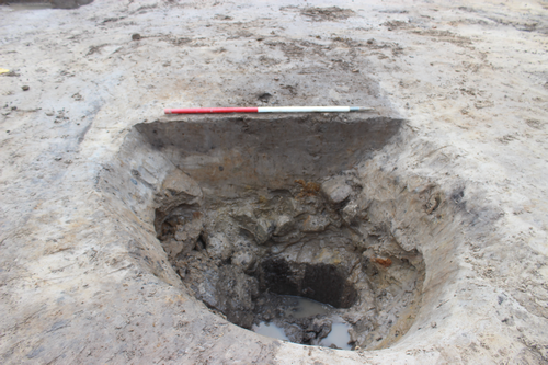 pit group 1002 cut 1105 and top of well group 1001